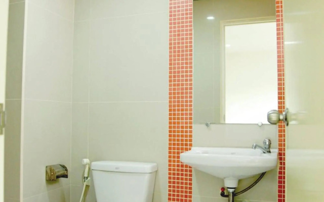 OYO 274 Meesook Residence