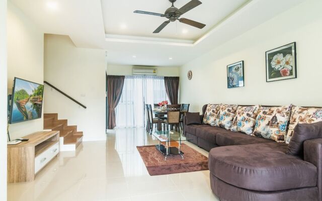 3bdr townhouse 800m from Bangtao beach