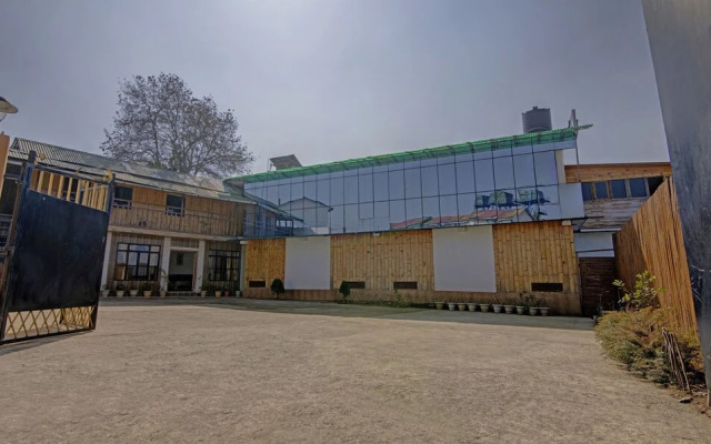 Treebo Omega Stay Inn