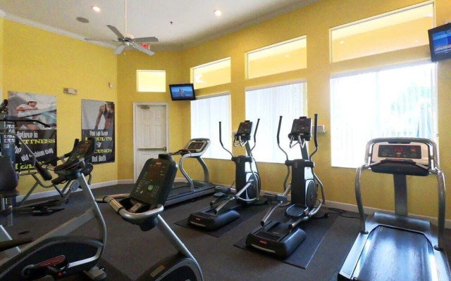 Family Oasis, Cozy Retreat With Bunk Room