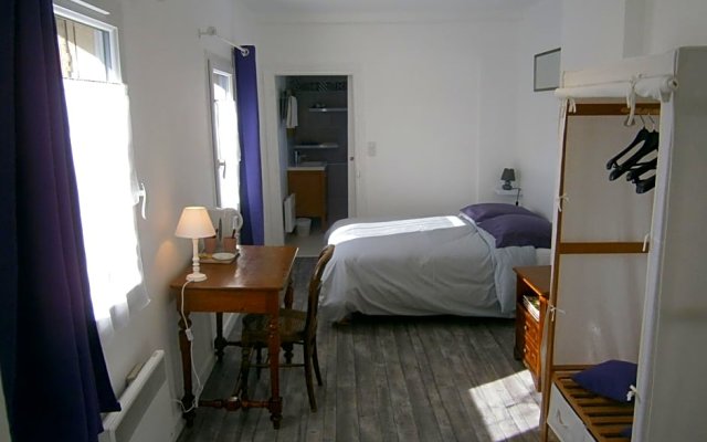 Les Charmilles - Bed and Breakfast