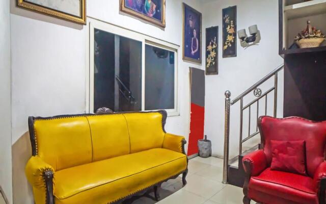 OYO 91976 Abadi Hotel