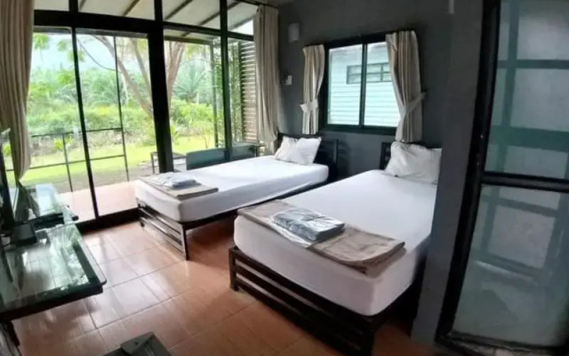 Baan Rim Nam Resort by ZUZU