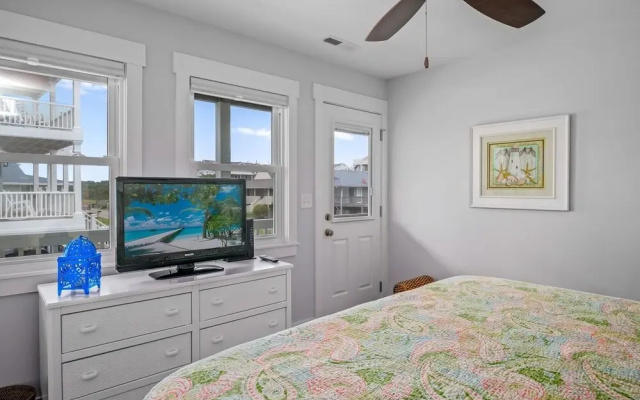 Bozeman Beach 4 Bedroom Home by Redawning