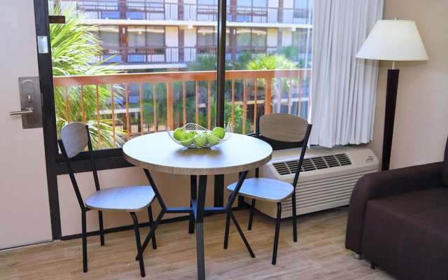 Banyan Hotel & MicroSuites