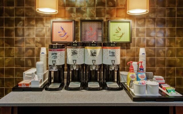 Hampton Inn Crossville