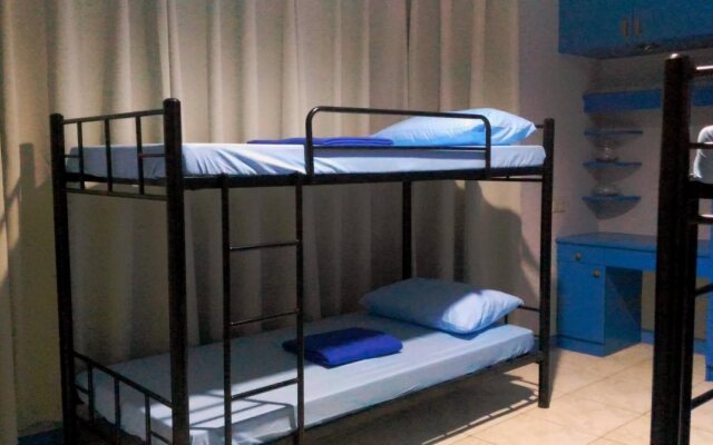 Panglao Island Inn - Hostel