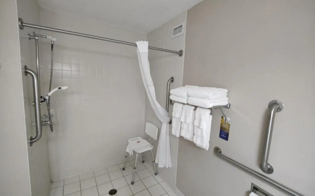 Norwood Inn and Suites