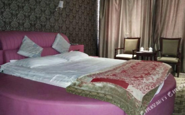Liangyou Hotel