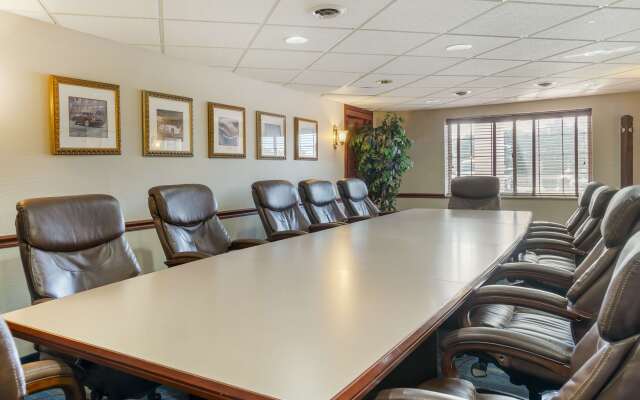 Best Western Greenfield Inn
