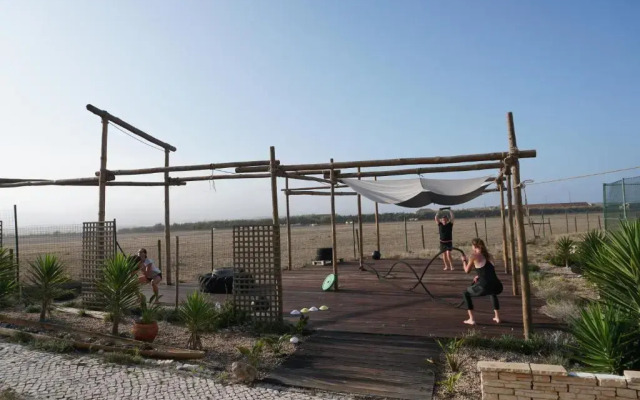 Surfer's Bay Surfcamp