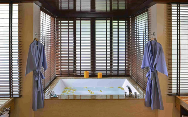 Gaya Island Resort