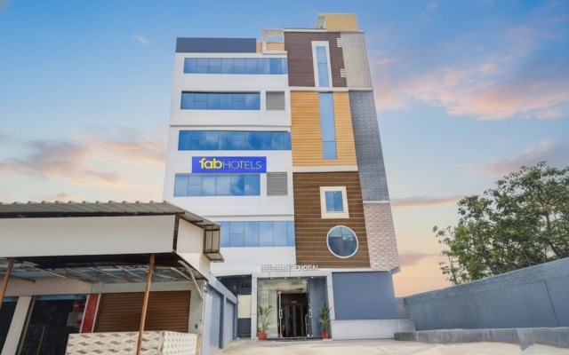 Fabhotel Pnr Continental