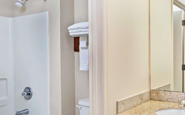 Days Inn - Chapel Hill