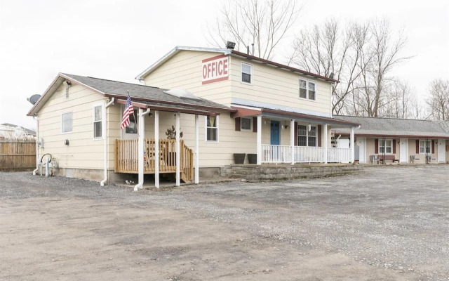 OYO Hotel Starlite Seneca Falls