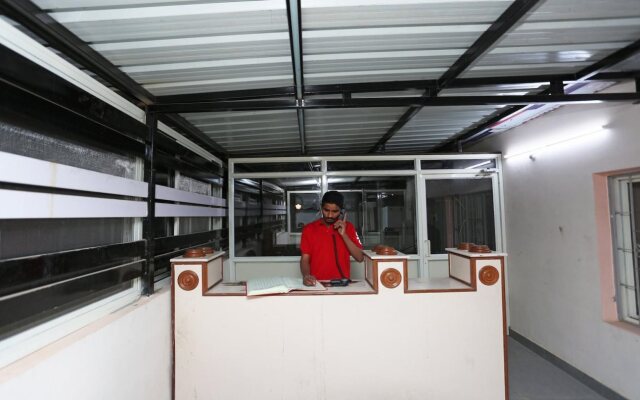Hotel Royal Palm by OYO Rooms