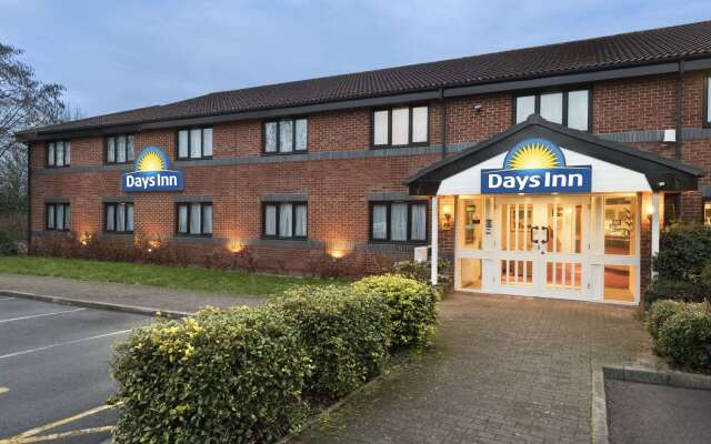 Days Inn by Wyndham Michaelwood M5