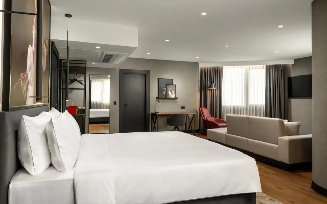 Radisson RED Izmir Point Bornova
