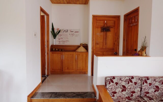 Mali Home 1