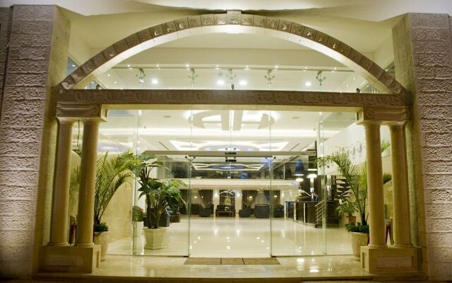 Ararat Hotel