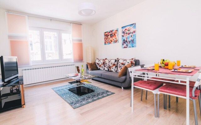 Modern Apartment Near Cathedral -best Location