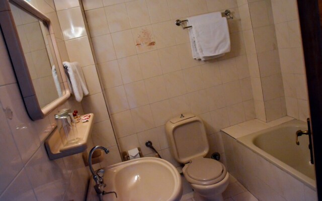 Apollon Hotel