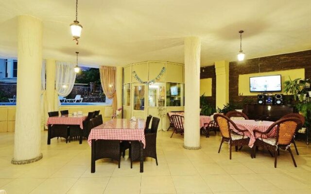 Orlitsa Hotel