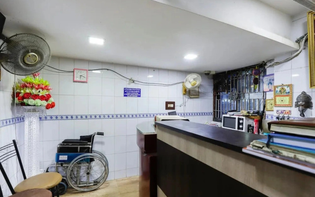 Sree Ganesh Mahal by OYO Rooms