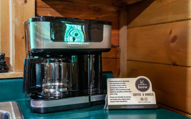 The Hartland - Hot Tub, Jacuzzi, Fireplace