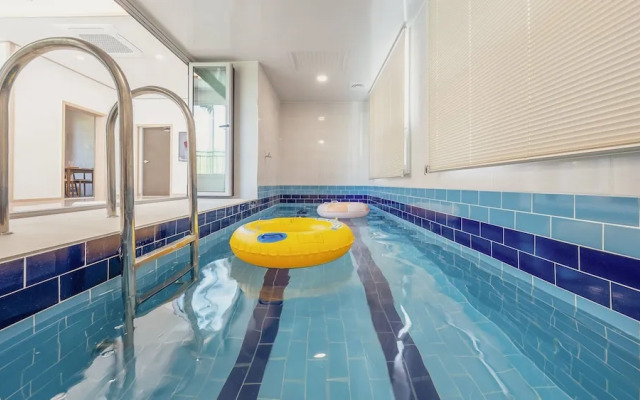 Gapyeong Laonjena Pool Villa