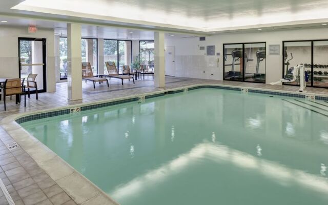 Courtyard Wichita East