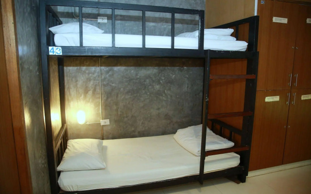 Freedom Hostel at Phi Phi