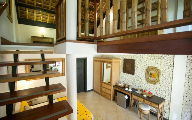 Dolphin House