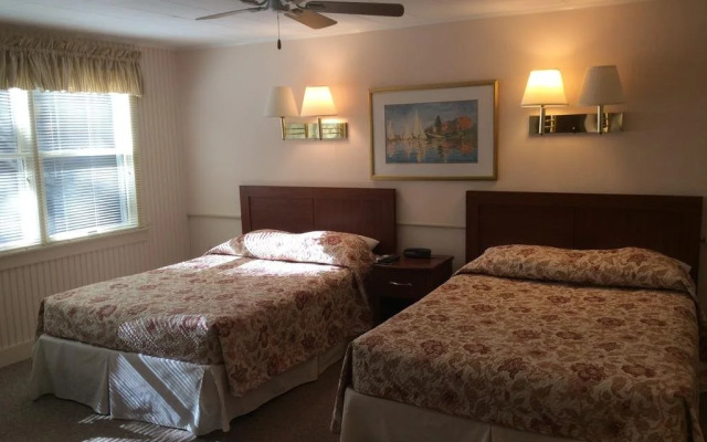 Midway Motel and Cottages