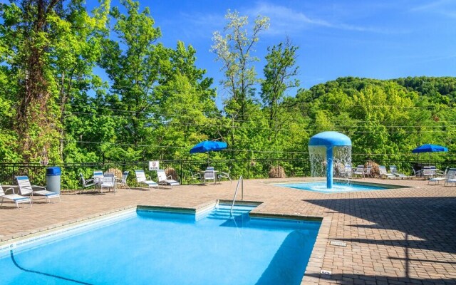 Bear Crossing Cabin by Jackson Mountain Rentals
