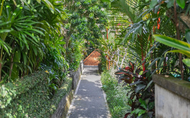 Sari Bamboo Villas