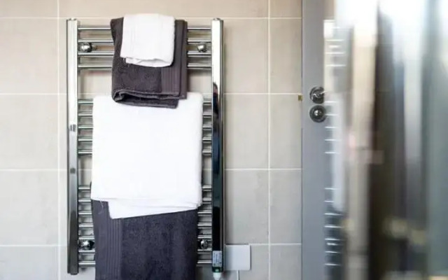 Bridge Inn Studio Apartments