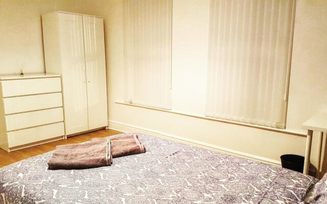 Superb central House