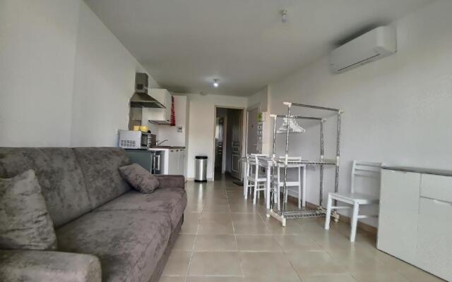 Studio Saintes-Maries-de-la-Mer, 2 pièces, 4 personnes - FR-1-475-65