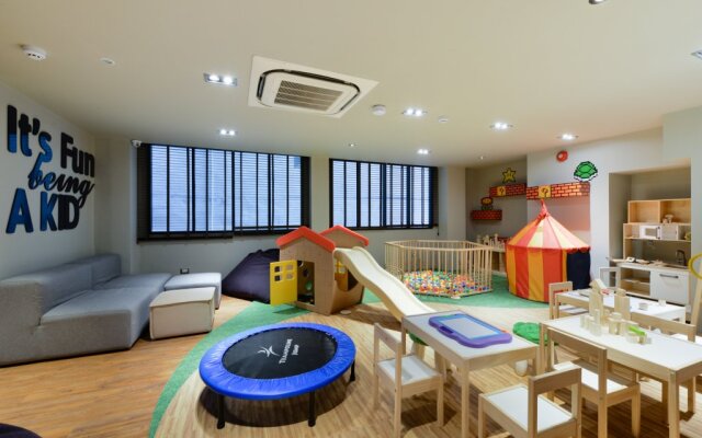 Kokotel Bangkok Surawong