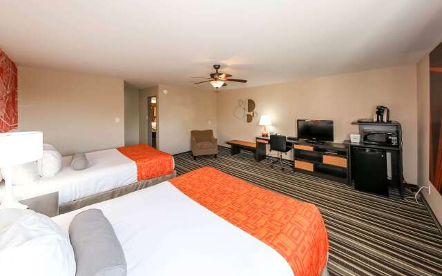 Howard Johnson by Wyndham Winnipeg West