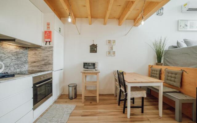 Historic & Sunny Mezzanine Bolhão