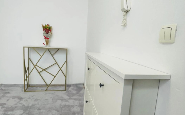 Stan sa divnim pogledom, garažom i terasom