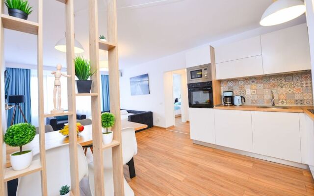Sunshine Apartment - Cismigiu Gardens