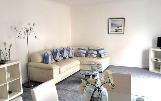 Stunning Waterfront Apartment