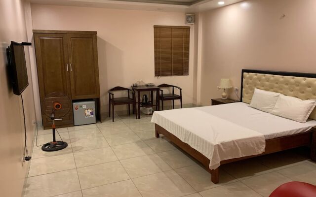 OYO 620 New World Hotel