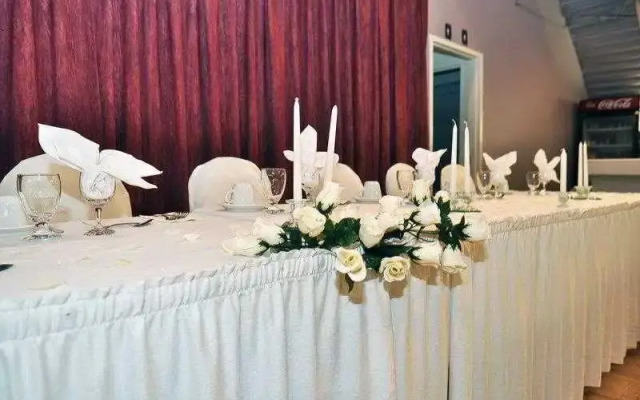 Best Western Plus Manoir Adelaide