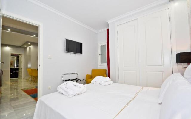 The Zentral Arenal Suites