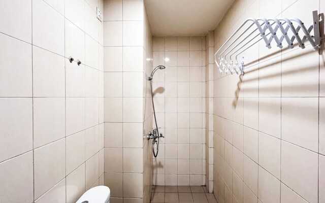 Spacious Studio Room At Vida View Makassar Apartment