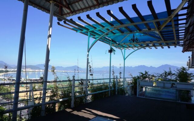 Lychee Hotel